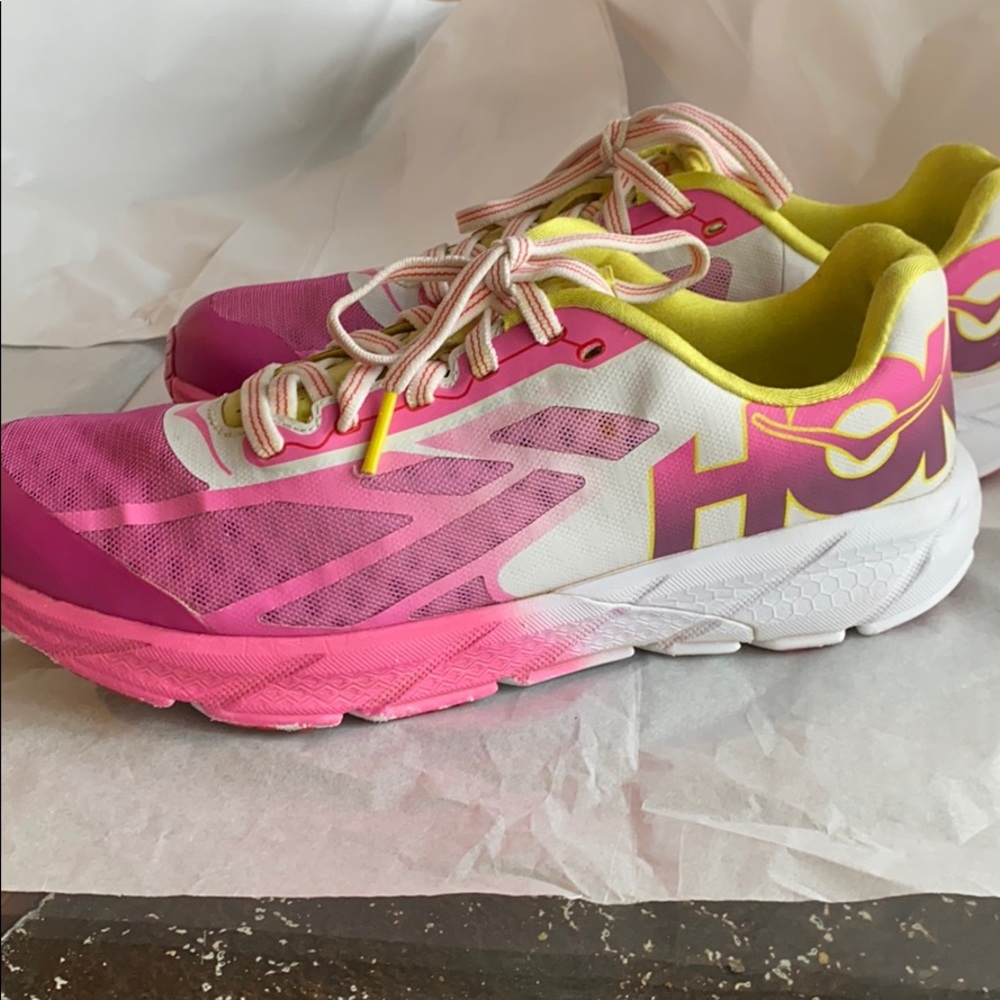 Hoka ONE ONE SHOES